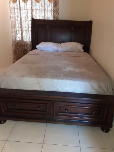 Immaculate 2-bed House In Portmore