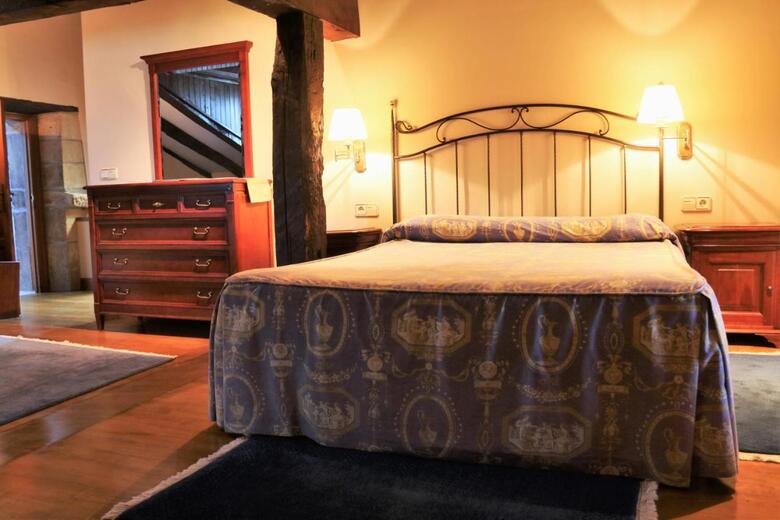 Hotel Palaci�n De To�anes