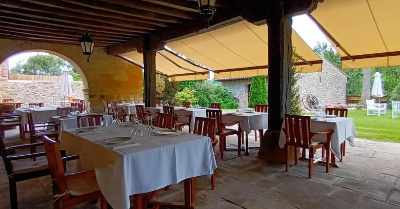 Hotel Palaci�n De To�anes