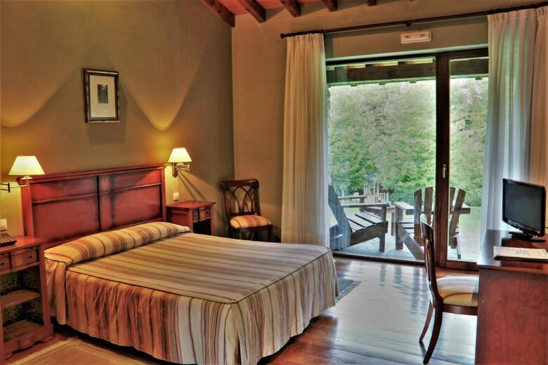 Hotel Palaci�n De To�anes