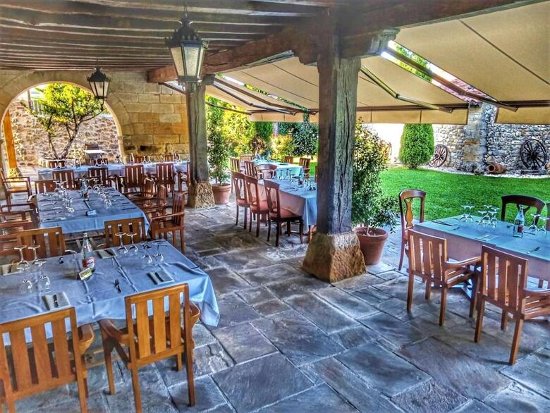 Hotel Palaci�n De To�anes