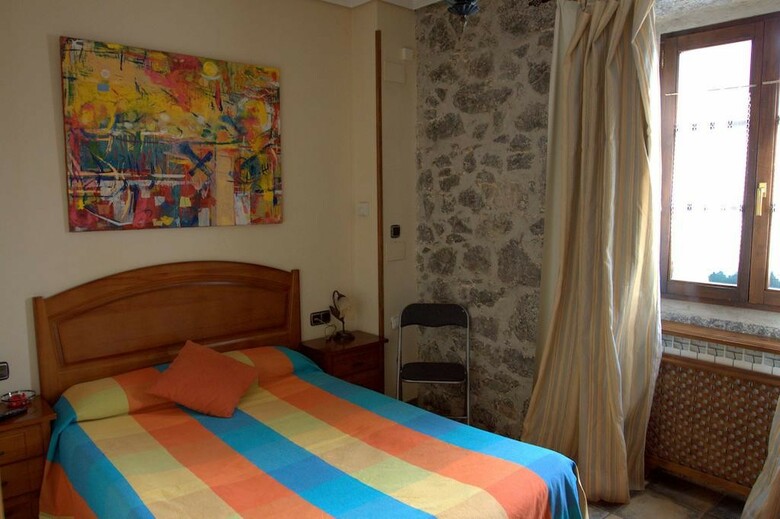 Hostal Rural Elosta