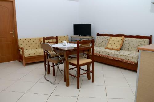 Seaview Apartment, Sarande