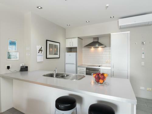 Oceanside - Paihia Waterfront Apartment