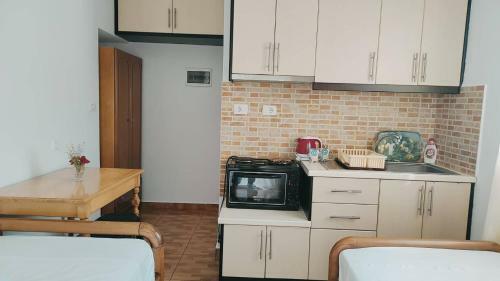 Four Seasons Apartments