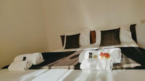 Four Seasons Apartments