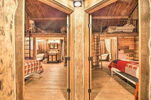 Rustic Greer Cabin With Mountain Views!
