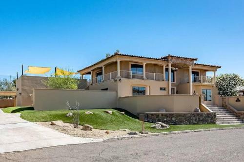 Grand Residence With Terrace, Pool, Next To Golf & Lake Views