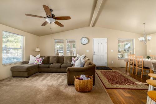 New Listing! Spacious Home In Munds Park, Arizona.