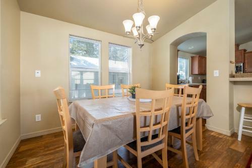 New Listing! Spacious Home In Munds Park, Arizona.
