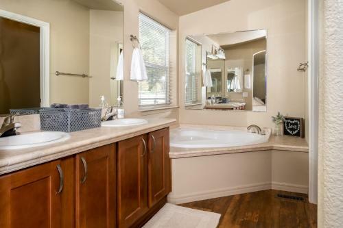 New Listing! Spacious Home In Munds Park, Arizona.