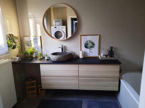 Maison 3 Fa�ades Avec Grand Jardin � 2 Pas de Bxl