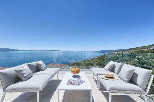 Brand New Villa Ultima