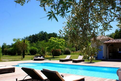 Hostal Domaine Des Doucins & Spa