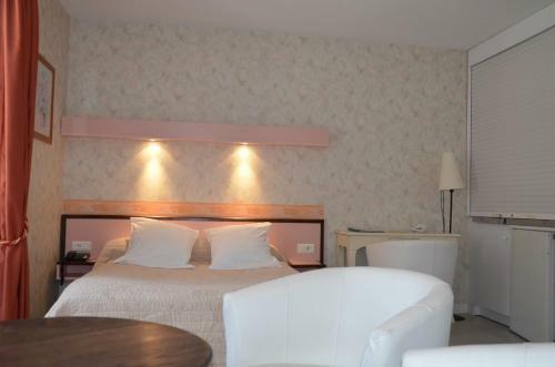 Hotel Logis Auberge De L'allagnonette