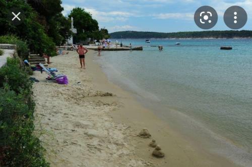 Apartman Petra S Pogledom Na More