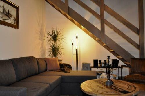 Villa Kamenjak Volme, Cosy House With Pool