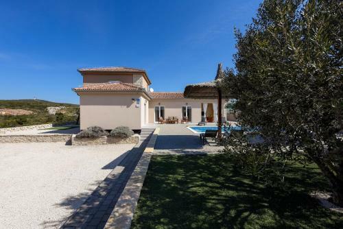 Villa Basic
