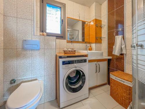 Apartamento Beautiful 2 Br House With Pool In G�m�?l�k