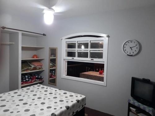 Casa Com Piscina Em Gerib� Para Temporada.