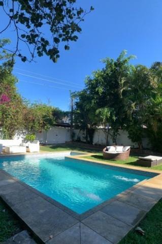 Casa Com Piscina Em Gerib� Para Temporada.