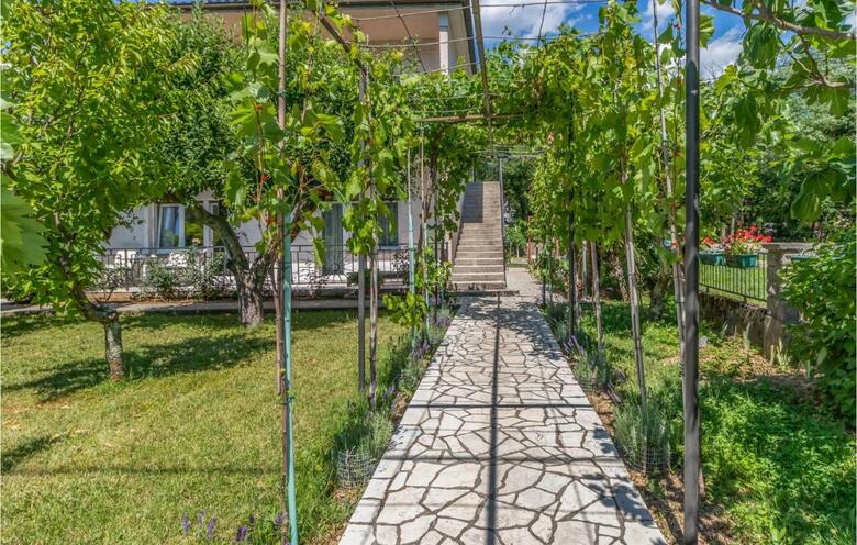 Apartment Tribalj 51
