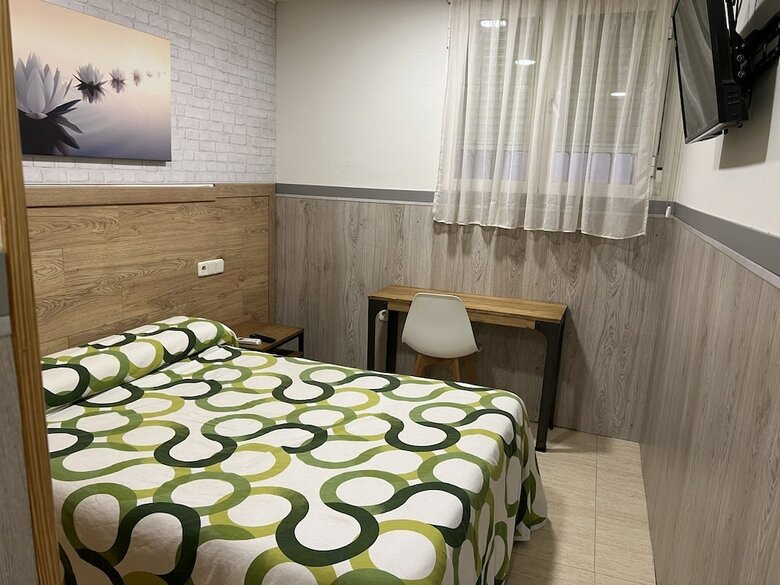 Hostal 82