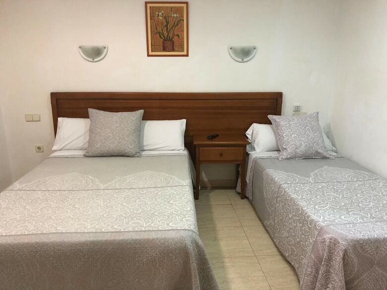 Hostal 82