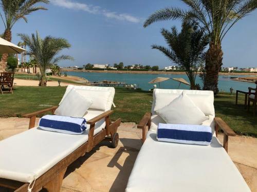 Beach Front Four-bedroom Villa In Ph4 With Private Pool In El Gouna
