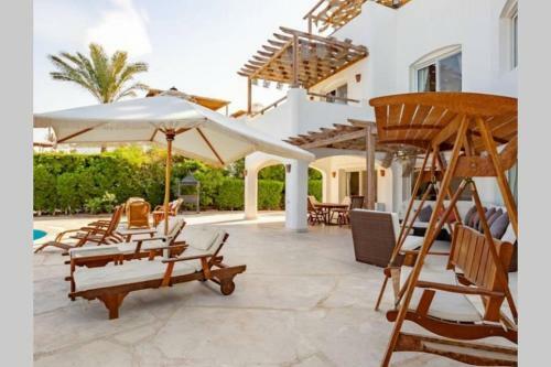 Beach Front Four-bedroom Villa In Ph4 With Private Pool In El Gouna