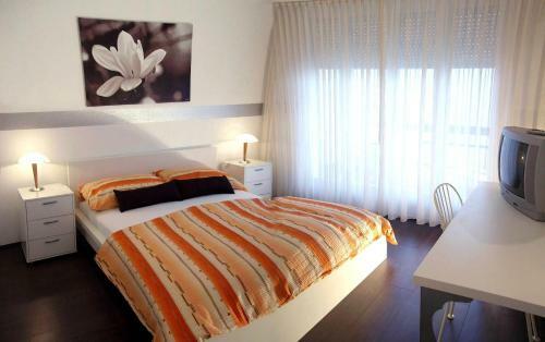 Hostal Hotel Garni Battello