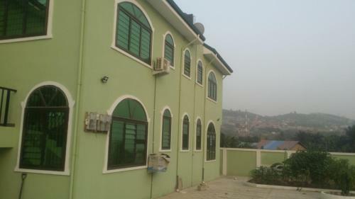 Apartamento Gyamfi Homes Apt 2