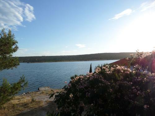 Apartman Jurjevic - Whole House With Yard And Parking