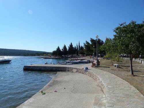Apartman Jurjevic - Whole House With Yard And Parking