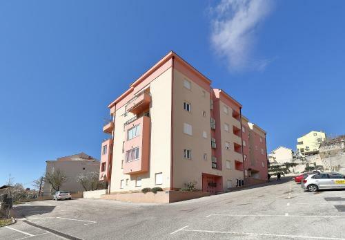 Seaview Gabriela Apartment