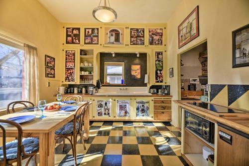 Apartamento Converted Concert Hall In Downtown Del Norte!