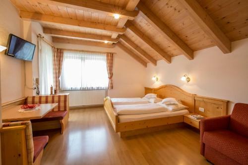 Hotel Garn� Lasteis