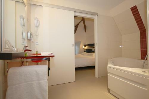 Hotel Logis Auberge De La Xaintrie