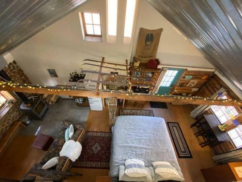 Redtail Retreat - The Studio - Get Off The Grid!