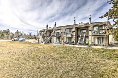 Apartamento Condo With Balcony And Views - Steps To Ski Shuttle!