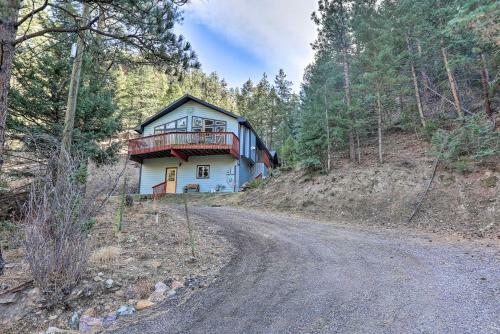 Bright Idaho Springs Cabin With Mountain Views!