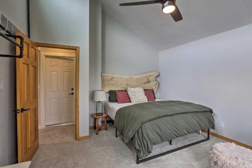 Modern Evergreen Duplex With Mountain Views!