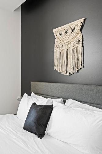 Mod Minimalism Meets Japandi Style - Espadin Lohi