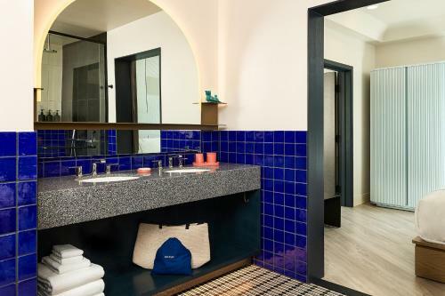 The Catbird Hotel