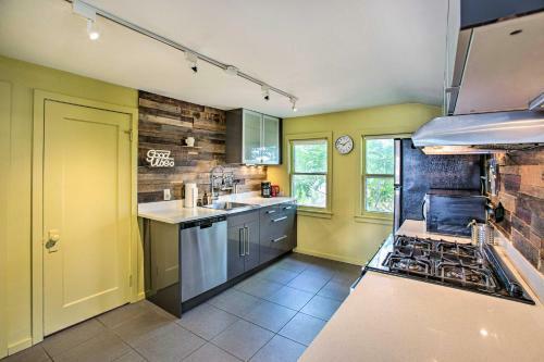 Apartamento 2nd-floor Apt Walk To Highland Hot Spots!