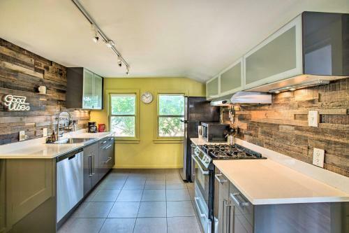 Apartamento 2nd-floor Apt Walk To Highland Hot Spots!