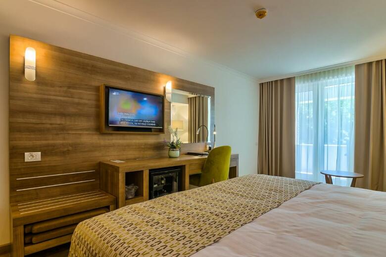 Hotel Saturn