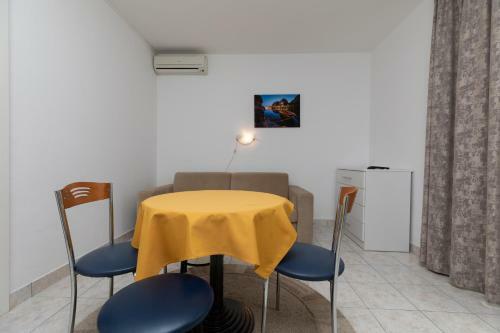Apartments Bosiljka