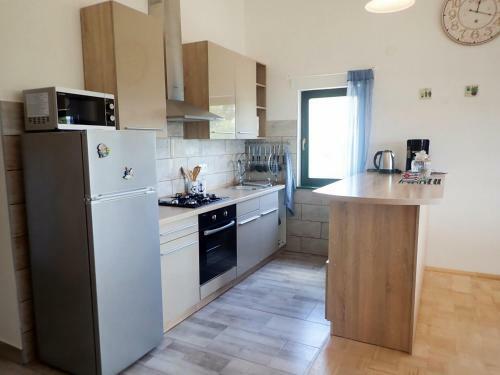 Apartment Adria With Seview