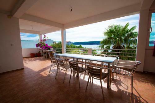 Apartments Maestral- On The Beach